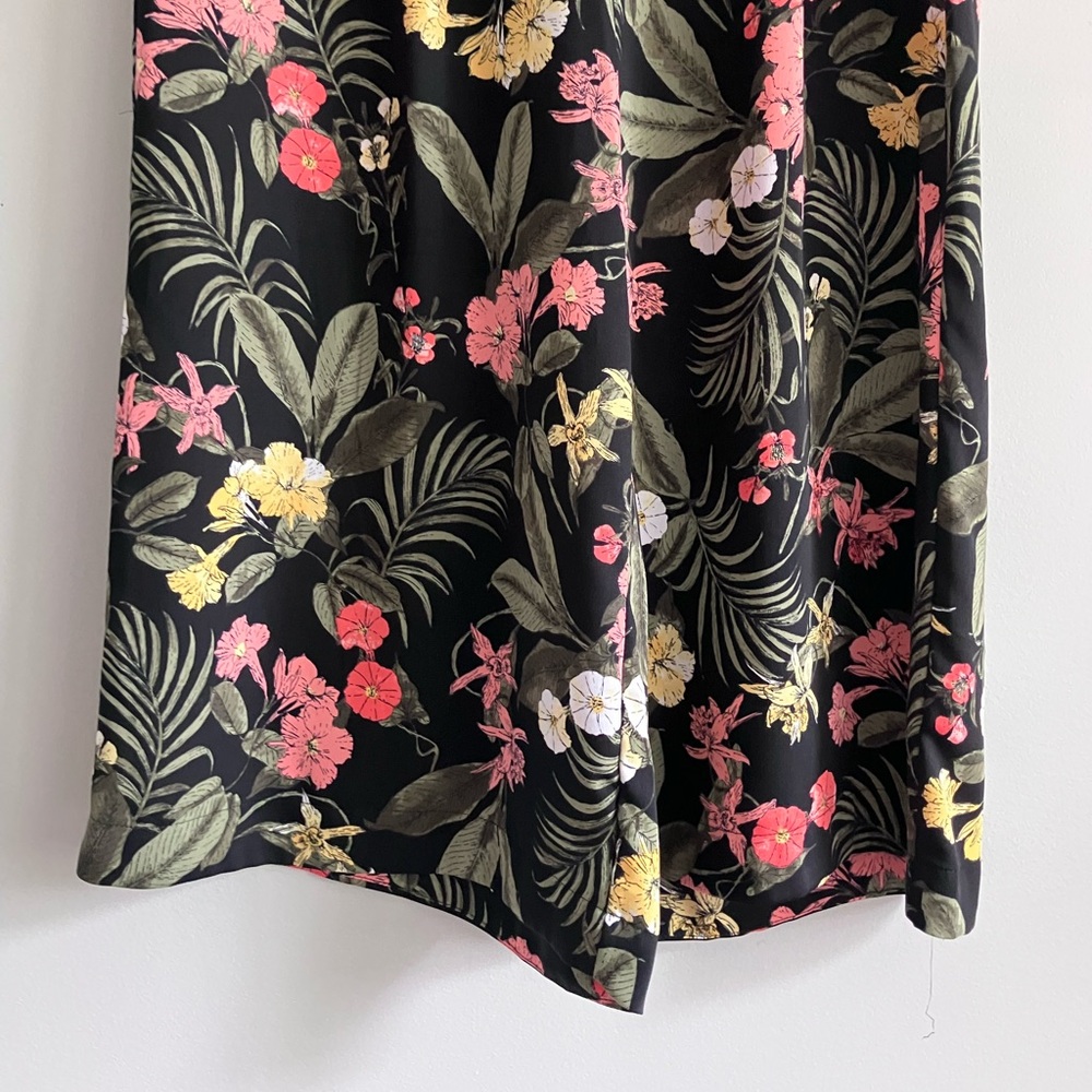 LIZ CLAIBORNE Wide Leg High Waisted Floral Cropped Pants Size 6  (like a 10-12) - Picture 4 of 12